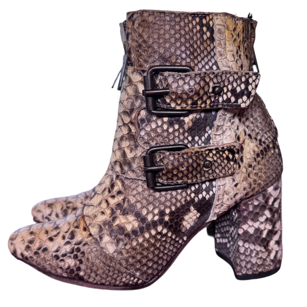 🦄 GENUINE PYTHON 🦄 FREEBIRD ONE OF A KIND